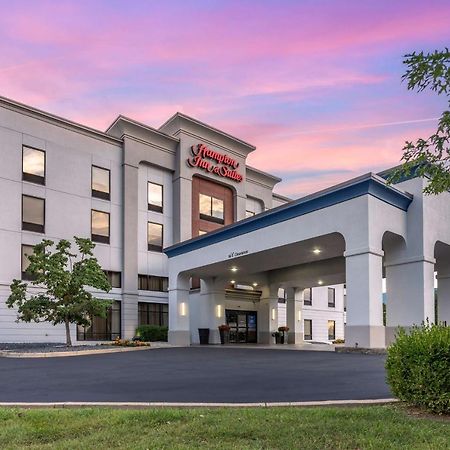 Hampton Inn & Suites Louisville East Eksteriør billede