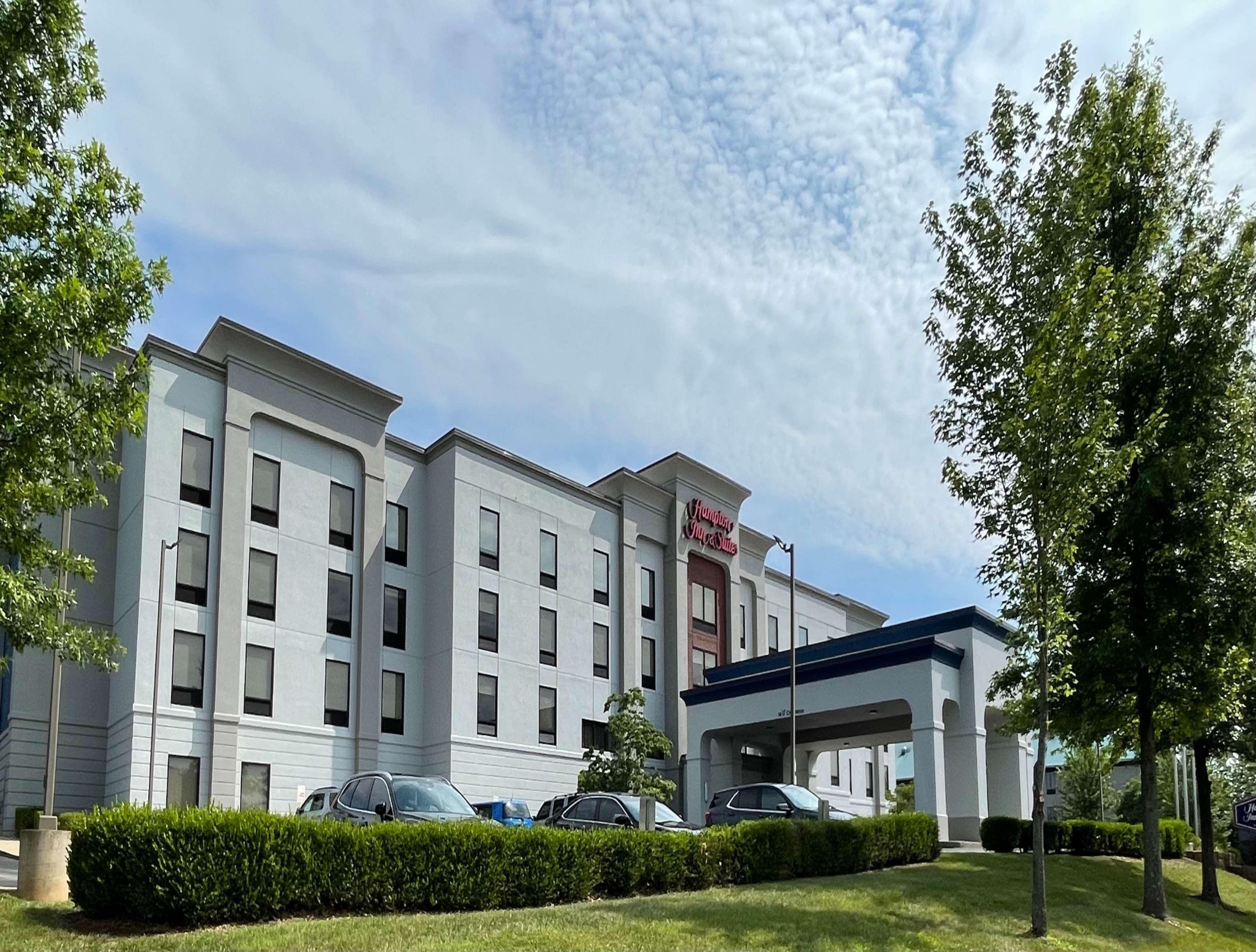 Hampton Inn & Suites Louisville East Eksteriør billede