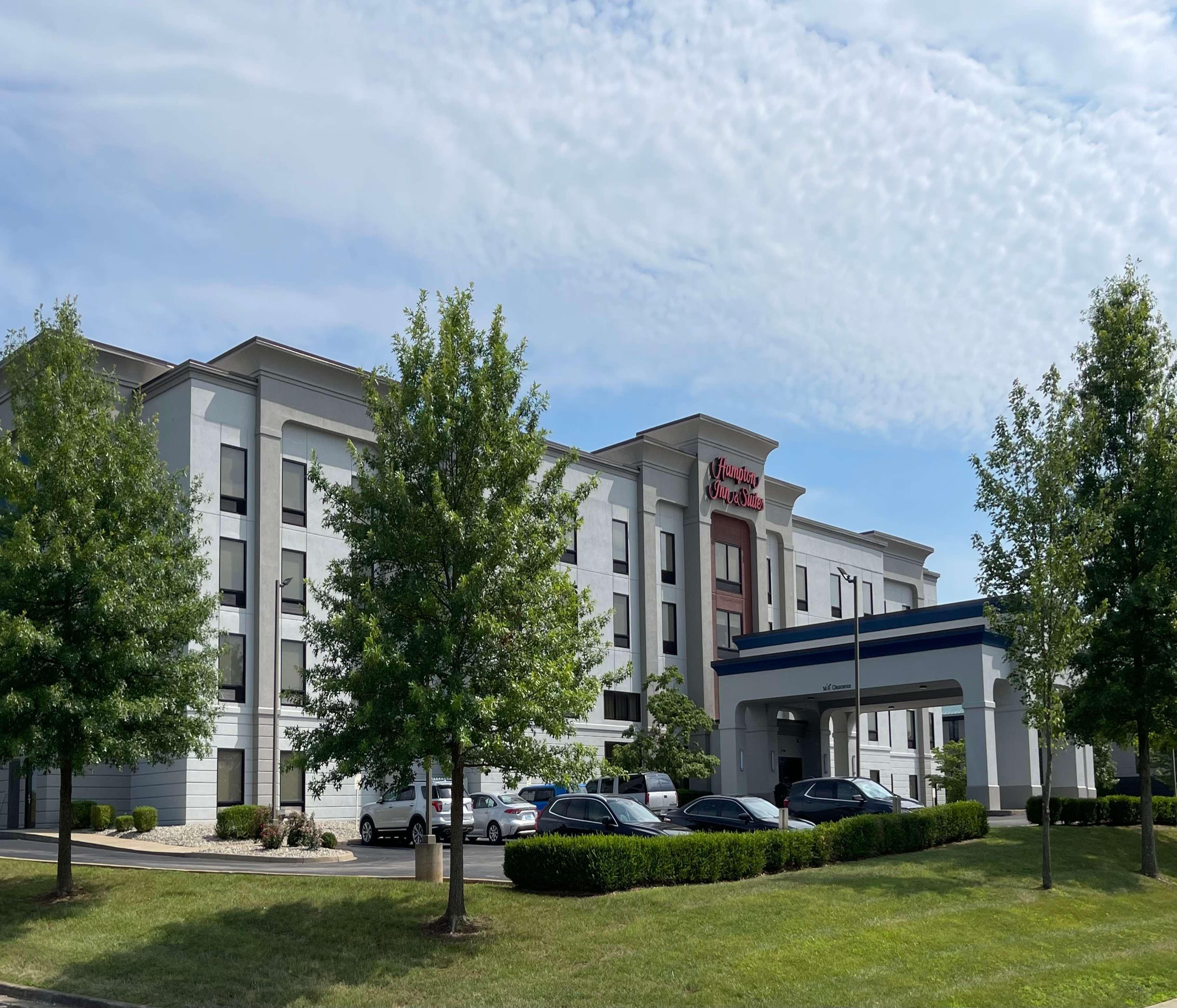 Hampton Inn & Suites Louisville East Eksteriør billede