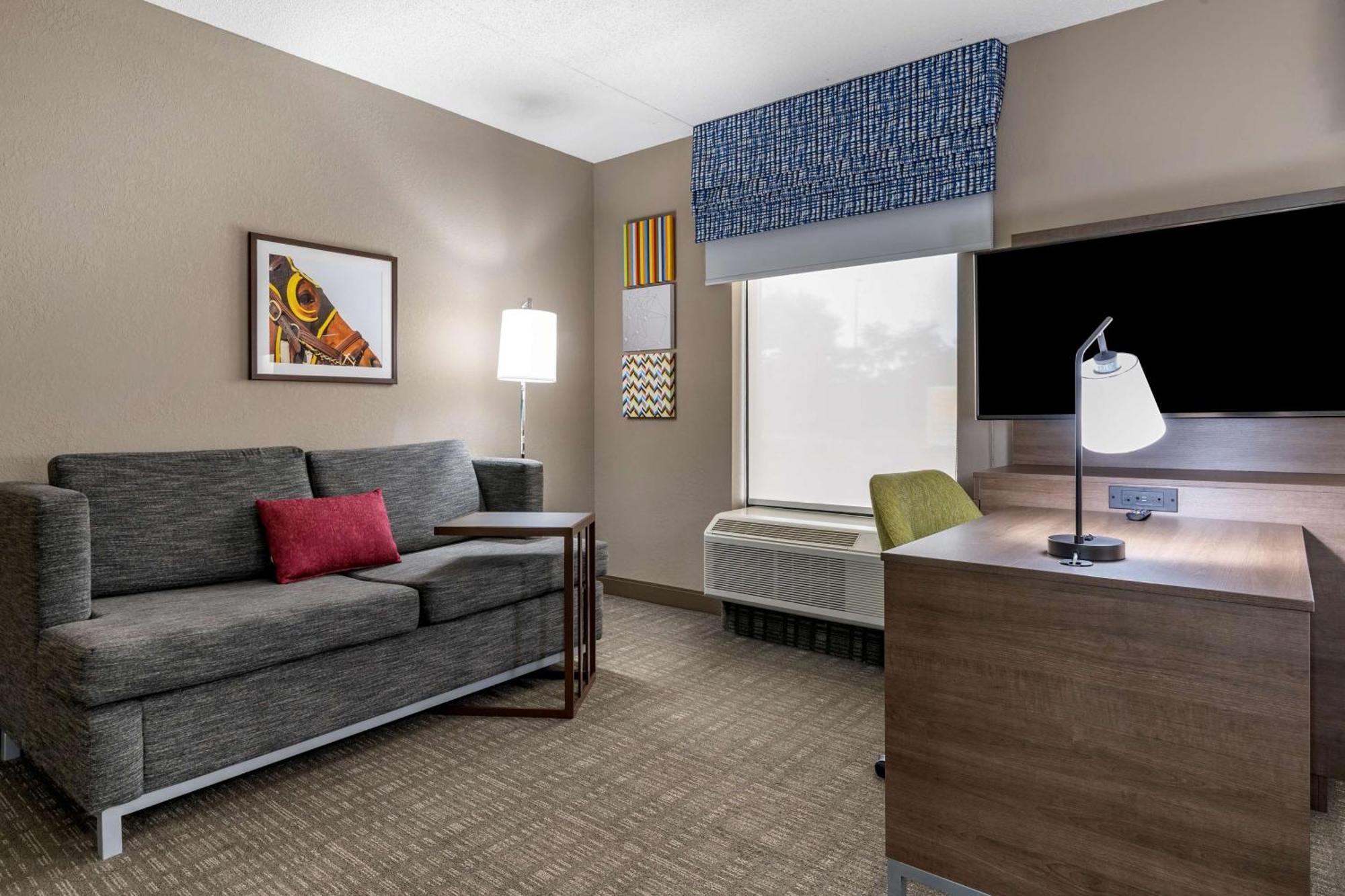 Hampton Inn & Suites Louisville East Eksteriør billede